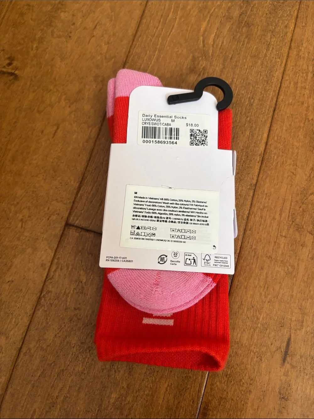 lululemon Daily Essential Crew Socks - Red w/ Pink Cuff—Unisex, Medium, NWT